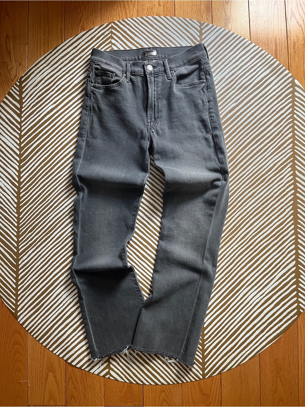 Mother The Insider Crop Fray To The Moon And Back Jeans (women’s 26)